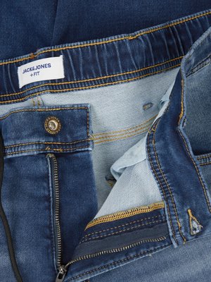 Denim-Shorts mit Distressed-Details und Stretchanteil