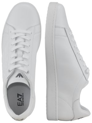 Sneakers in smooth leather with embossed logo