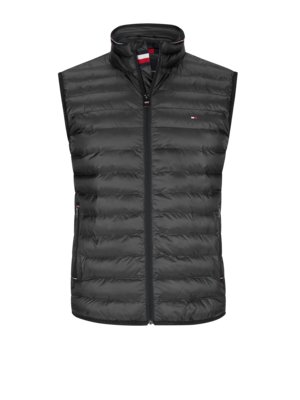 Quilted-gilet-in-recycled-material,-packable-