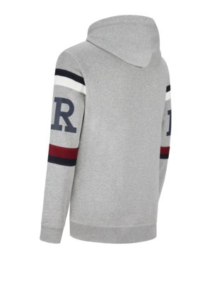Hoodie-with-label-print-and-contrasting-stripes