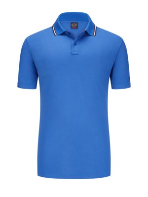 Polo shirt in piqué fabric with contrasting stripes on the collar