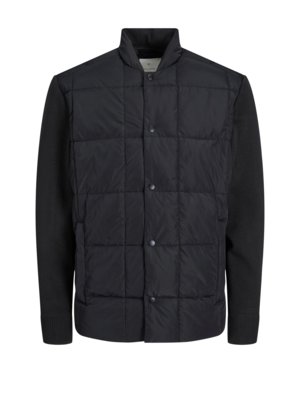 Quilted jacket with knitted sleeves 