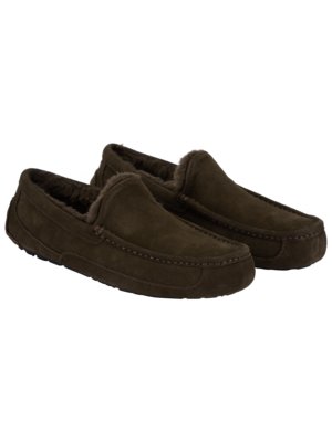 Lined-suede-house-slippers-in-a-moccasin-style