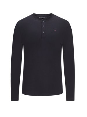 Long-sleeved-shirt-with-Henley-collar-