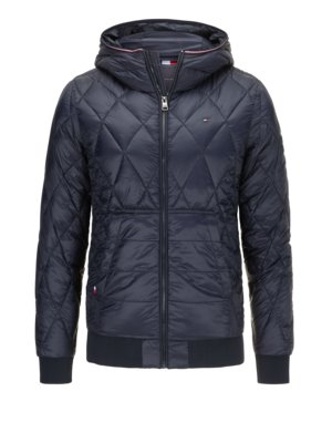 Winter-jacket-with-quilted-diamond-pattern-and-hood-
