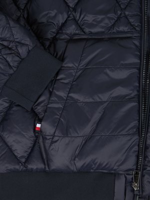 Winter jacket with quilted diamond pattern and hood 