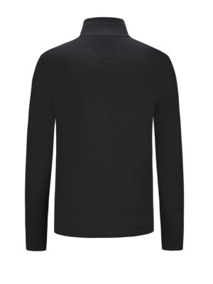 Long-sleeved-piqué-polo-shirt-with-contrasting-stripes-on-the-collar-