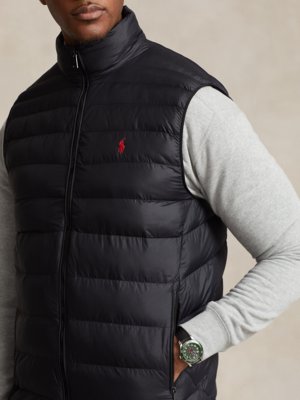 Quilted gilet with logo patch