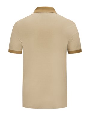 Piqué-polo-shirt-with-fine-waffle-texture-