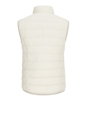 Lightweight-quilted-gilet-