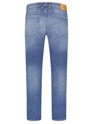 Jeans-in-stretch-denim