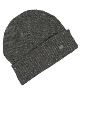 Hat with dot pattern and soft fleece lining