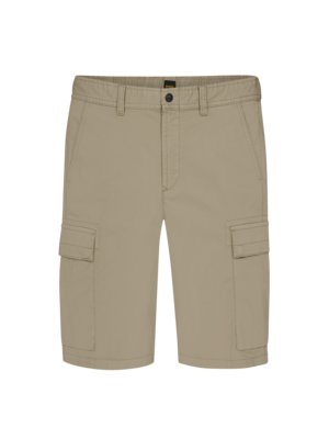 Shorts with cargo pockets
