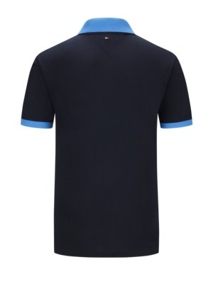 Piqué-polo-shirt-with-contrasting-collar-and-stretch-