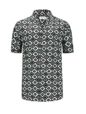 Short-sleeve-shirt-with-all-over-print-