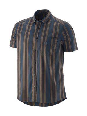 Short-sleeved-cycling-shirt-with-striped-pattern-