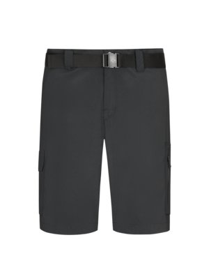 Cargo shorts in functional fabric 