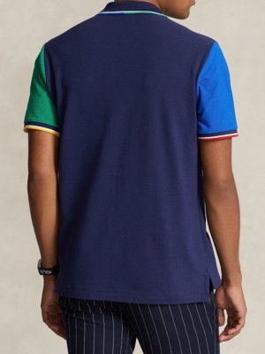 Piqué polo shirt with coloured sleeves  