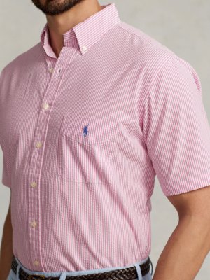 Short-sleeved shirt in seersucker fabric 