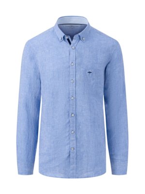 Linen shirt with breast pocket and button-down collar 
