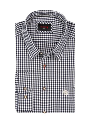 Traditional-cotton-shirt-with-check-pattern-