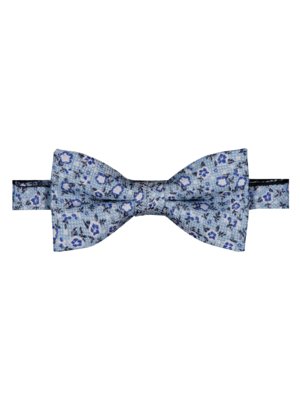 Set-with-bow-tie-and-pocket-kerchief