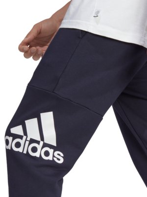 Jogging bottoms with label print