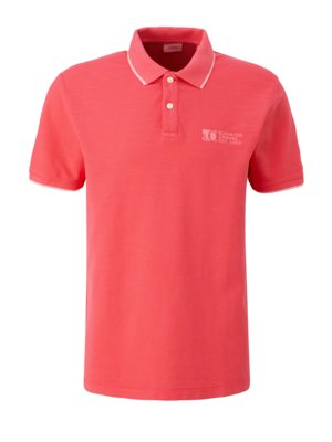 Polo shirt with contrasting stripes on the collar
