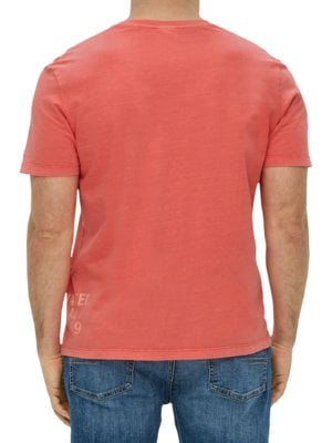 T-Shirt in a washed look 
