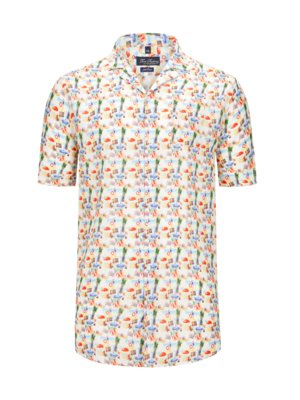 Linen resort shirt with a summery beach print