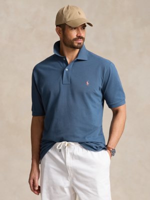 Piqué-polo-shirt-with-embroidered-logo-