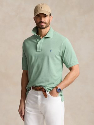 Piqué-polo-shirt-with-embroidered-logo-