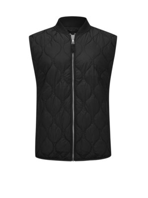 Water-repellent quilted gilet in recycled polyester