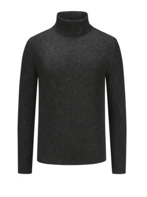 Turtleneck sweater made of organic cotton in a ribbed knit look