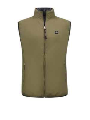 Reversible functional gilet with padded quilting on one side