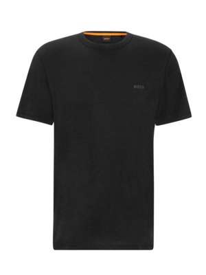 T-shirt with rubberised label lettering