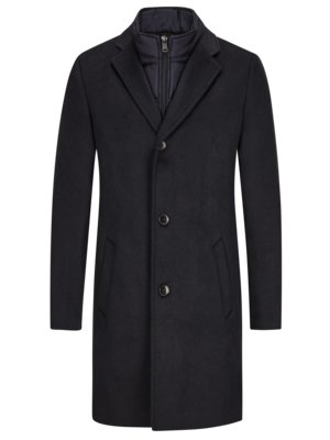 Soft woollen coat with detachable yoke