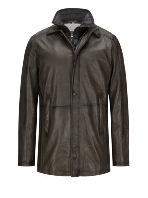 Leather jacket with removable yoke