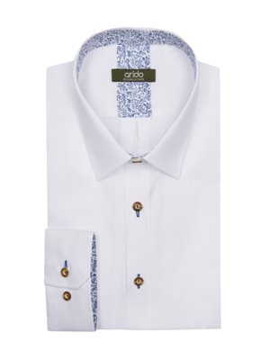 Traditional shirt with woven texture and horn buttons, Comfort Fit