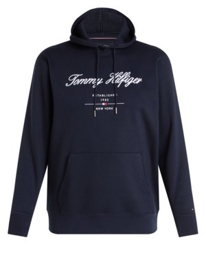 Hoodie with embroidered label lettering