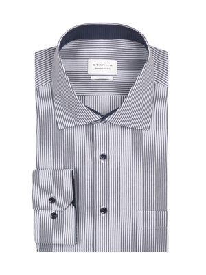 Chemise rayée avec bordure décorative texturée