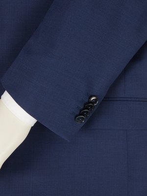 Suit in virgin wool with stretch content