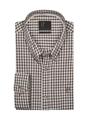 Traditional shirt with check pattern and breast pocket