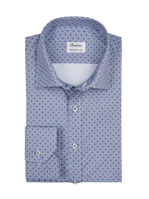 Shirt with geometric pattern