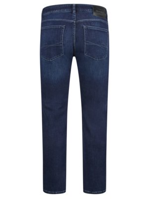 Dunkelblaue Jeans von hinten. Die Hose hat zwei Gesäßtaschen und eine kleine Tasche vorne. Auf der Rückseite ist ein Lederlabel zu sehen. Die Jeans ist gerade geschnitten.