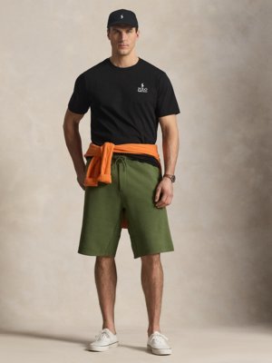 Sweat shorts made from a cotton blend with logo embroidery