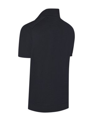 Smooth knit polo shirt made of soft cotton