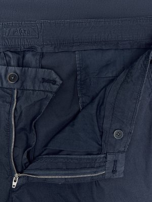 Chinos aus einem Baumwoll-Lyocell-Mischgewebe