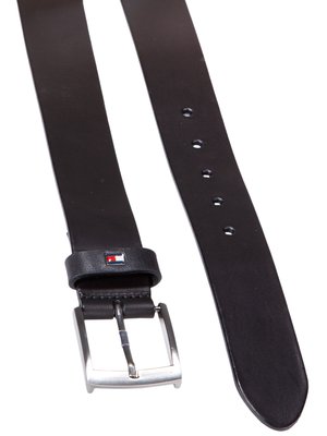 Sporty leather belt