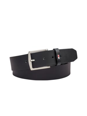 Sporty leather belt